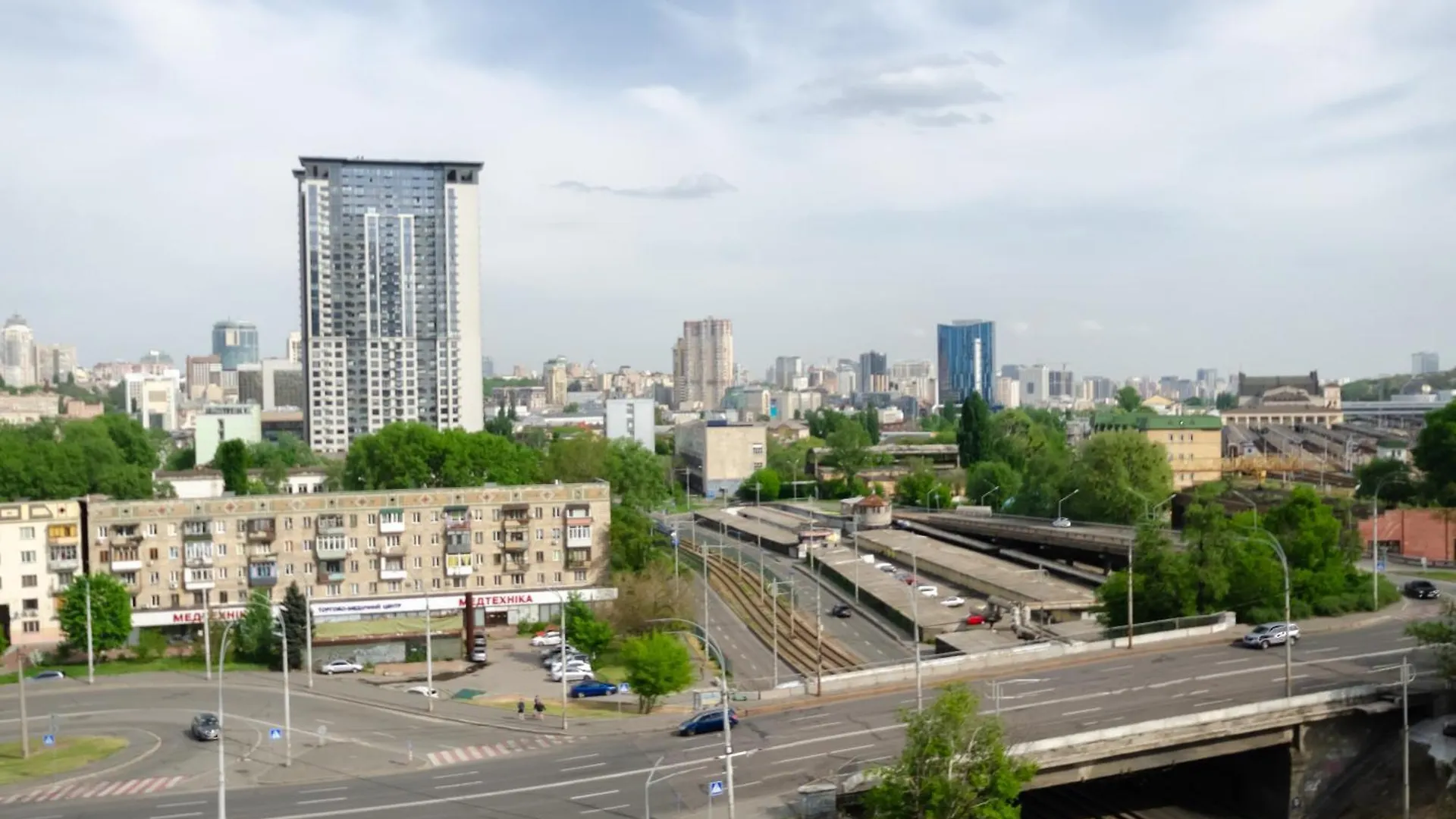 Petrovdom Apartments 09-66 In Rc Manhattan, Beresteiskyi 11 Kijev